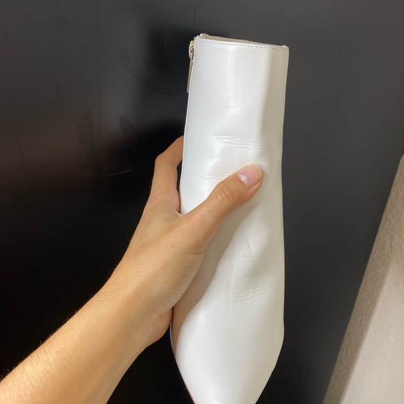 WHITE BOOTIES - Picture 5 of 5